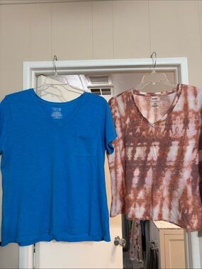 1 Time and Tru Blue V-Neck Pocket Tee and Rust Tie-Dye V-Neck Top- 100% cotton